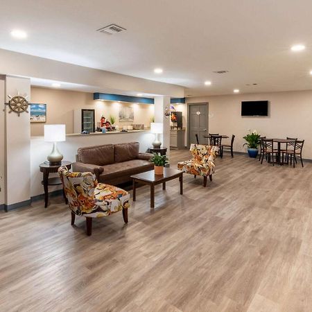 Baymont By Wyndham Biloxi - Ocean Springs Motel Exterior foto