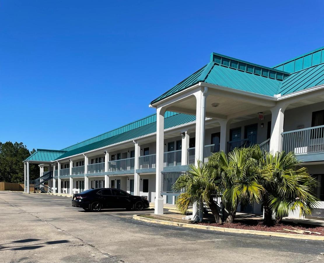 Baymont By Wyndham Biloxi - Ocean Springs Motel Exterior foto