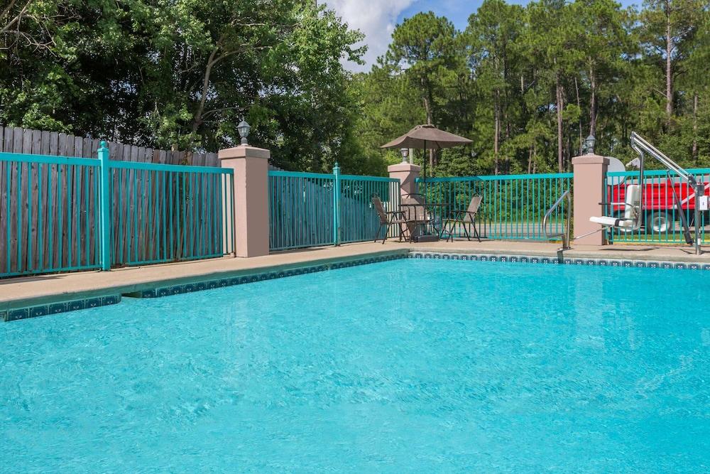 Baymont By Wyndham Biloxi - Ocean Springs Motel Exterior foto