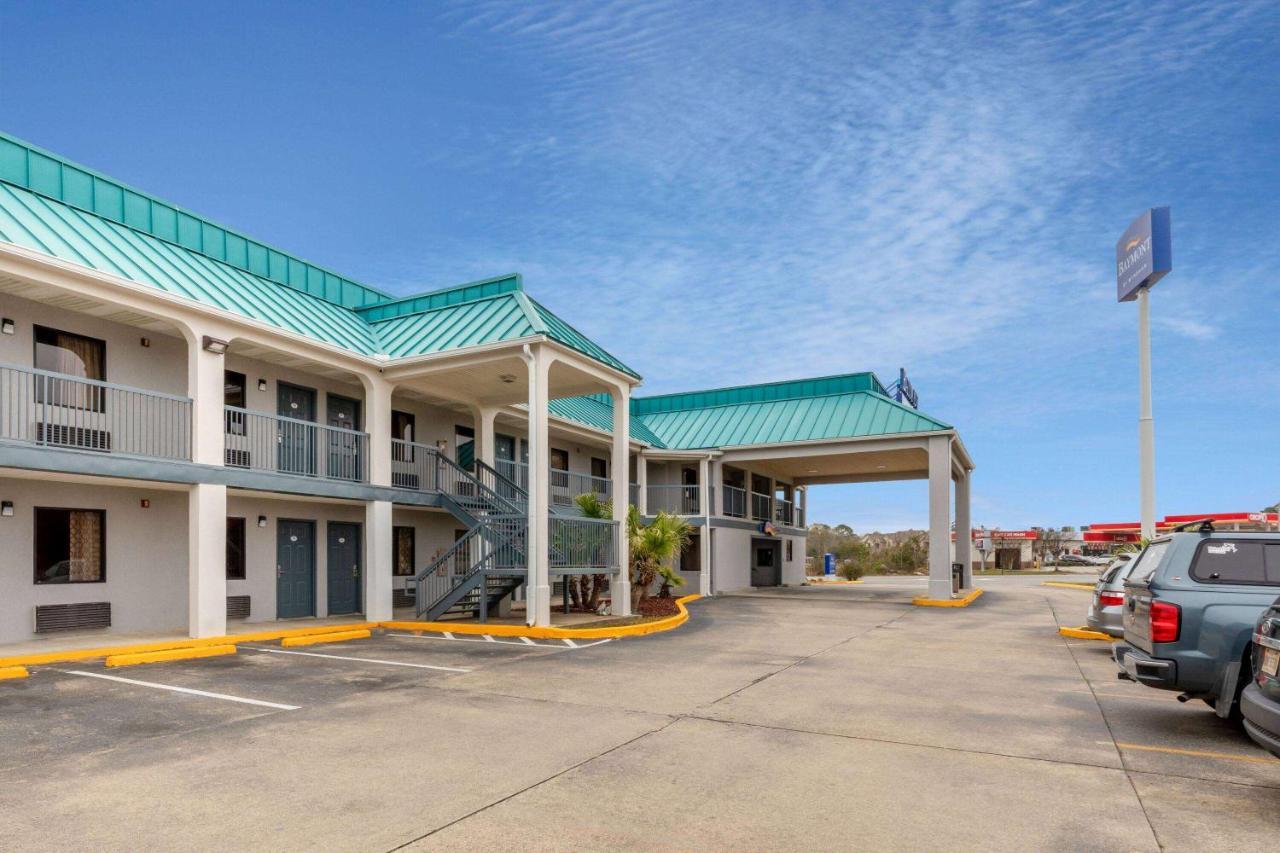 Baymont By Wyndham Biloxi - Ocean Springs Motel Exterior foto