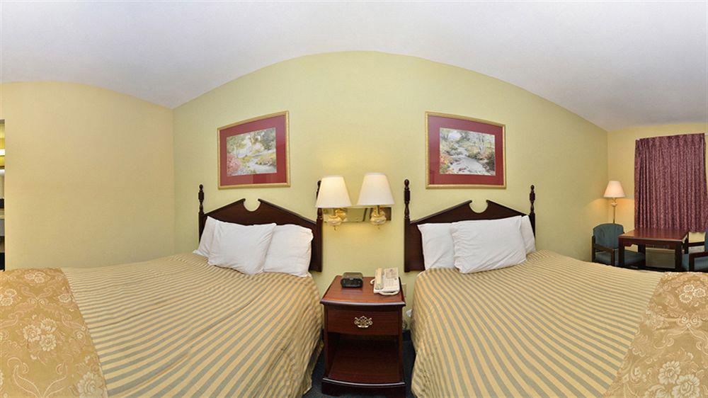 Baymont By Wyndham Biloxi - Ocean Springs Motel Exterior foto